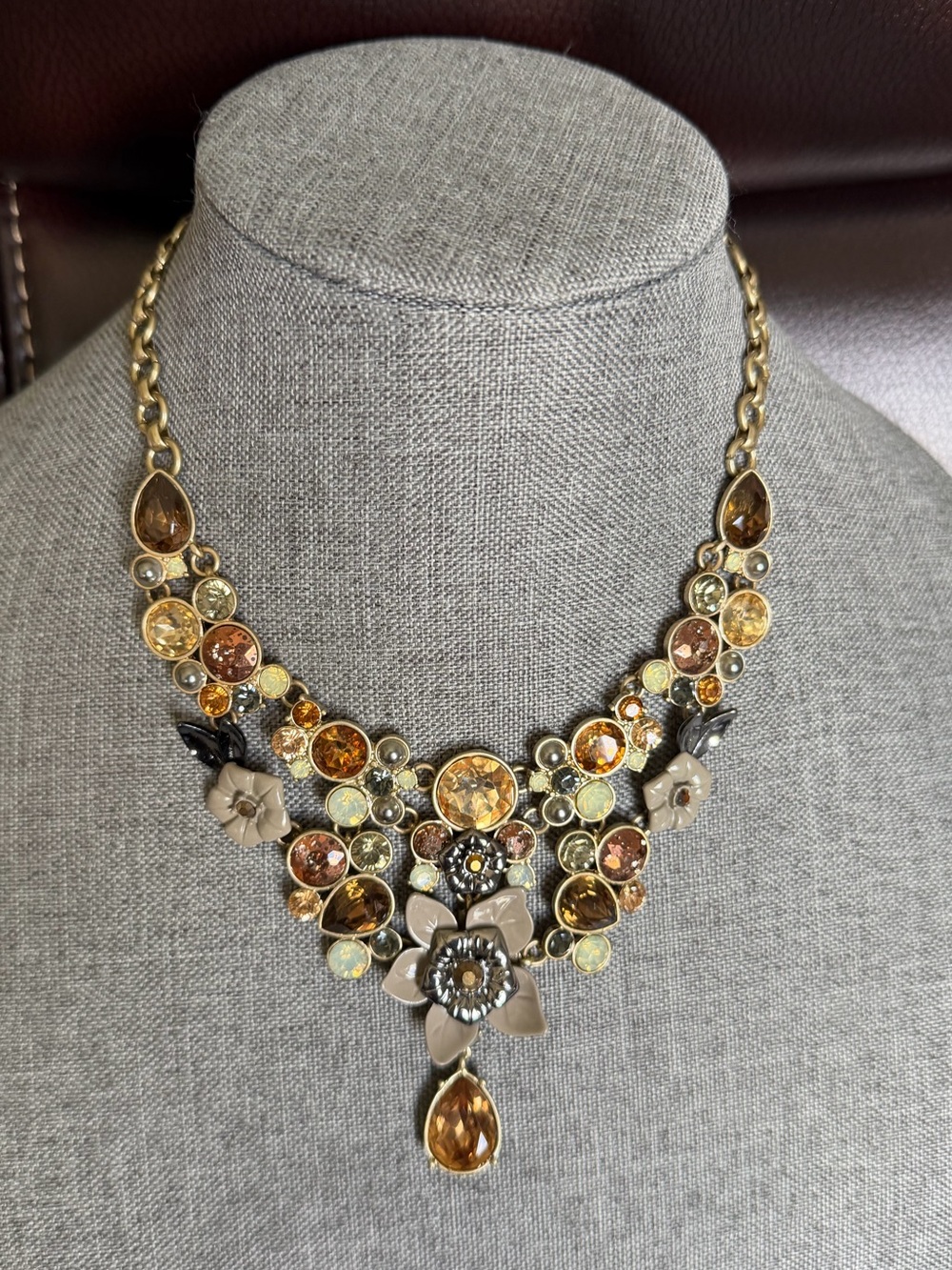 Vera Wang Gold-Tone Floral Necklace with Amber and Citrine Gems - Picture 3 of 8